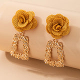 2 X 5.5cm Tridimensional Flower Metal Earring Set - soofoom.com